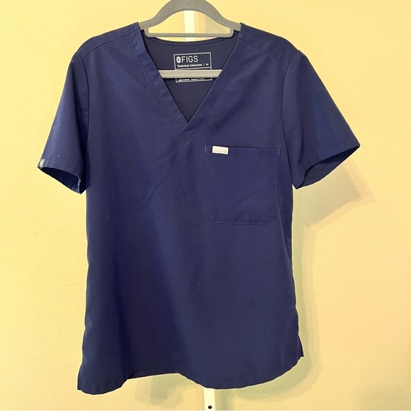 Figs Navy Catarina One Pocket Scrub Top and Livingston Basic Scrub Pants - Picture 2 of 10